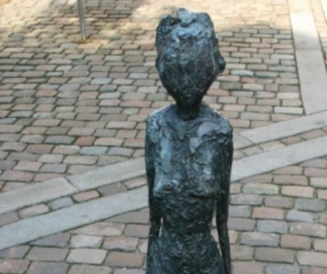 Record MONDIAL al unei licitaţii: Pentru prima dată una lângă alta ZEIŢA şi INCREDIBILA sculptură care are conotaţii de VINDECARE şi magie. Care este SECRETUL | VIDEO