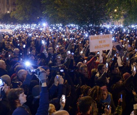 Taxa pe Internet scoate Ungaria în stradă