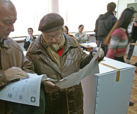 ALERTĂ. Secțiile de votare s-au deschis. Peste 18.000.000 de alegători sunt așteptați la urne. Cum VOTAŢI?