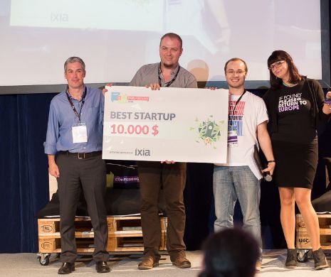 Axosuits, startup care dezvoltă exoscheleţi pentru persoanele cu dizabilităţi, câştigă How to Web Startup Spotlight 2014
