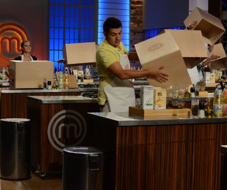 Concurenții MasterChef s-au prăpădit de râs când au văzut Cutia misterelor!