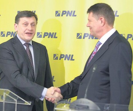 Crin Antonescu: Nu am crezut în victoria lui Iohannis. L-am felicitat. Nu sunt interesat sub nicio formă de revenirea la conducerea PNL