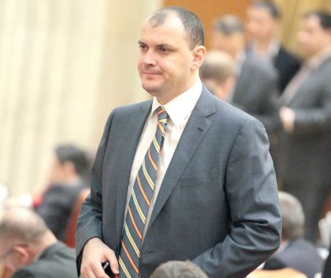 DEMISIE SPECTACULOASĂ. Mediafax Group cere insolvența Ghiță nu se mai întoarce în PSD până când nu pleacă Ion Iliescu