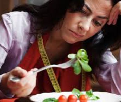 Este ireversibil: Ce îţi pot face DIETELE bogate în grăsimi, zahăr şi sare