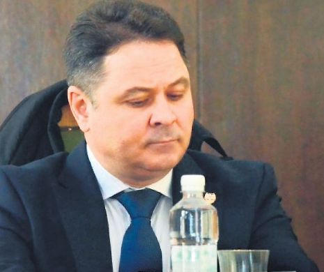 EXCLUSIV EVZ. Interlopul Vandam i-a săpat mormântul sub geam „senatorului-faliment”