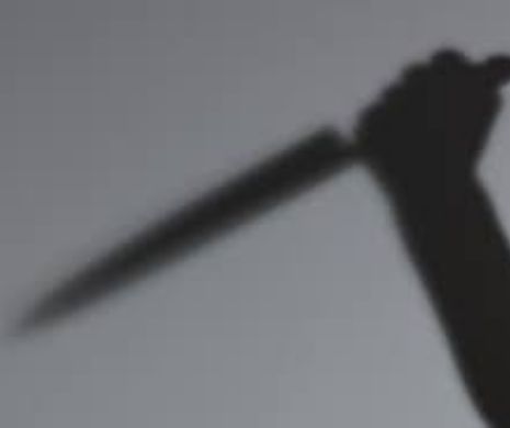 O minoră a fost ÎNJUNGHIATĂ cu un cuţit de sora mai mare