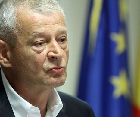 Primarul General al Capitalei a exersat aprinderea luminilor de Crăciun! VIDEO