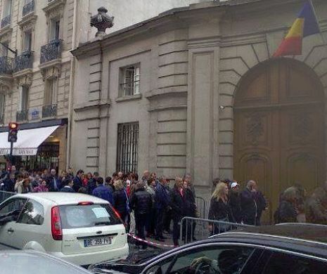REVOLUŢIA DIN DIASPORA. Mărturii şi IMAGINI ale românilor care n-au mai fost lăsaţi să-şi VOTEZE PREŞEDINTELE