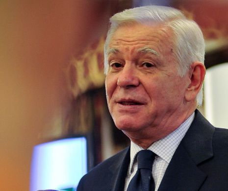 Teodor Meleşcanu face declaraţii de presă la 10.30. Luni el a prezentat SCUZE românilor care n-au putut vota