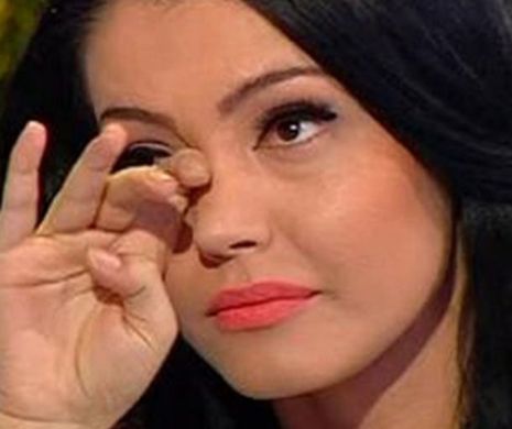 Andreea Mantea a primit o noua lovitura de la tatal copilului ei, in prag de Craciun