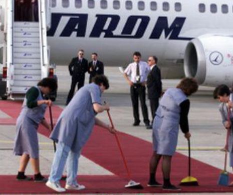 Angajaţii TAROM ameninţă cu GREVA de Crăciun