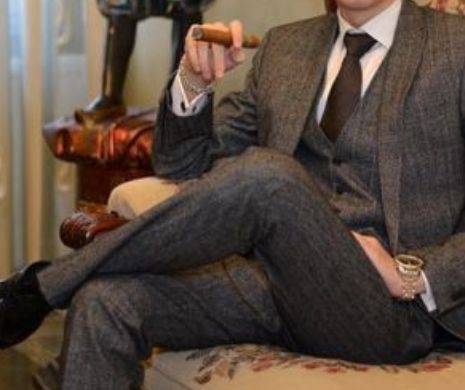 Are doar 17 ani, dar se lauda ca a avut peste 100 de femei! Cum arata copilul minor al unui milionar roman