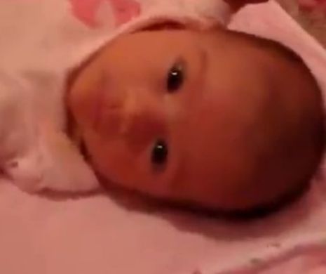 Atenţie, imagini care te pot face să plângi. Uimitor de ce este în stare acest câine. Ce face cu un bebeluş de câteva luni | VIDEO DE SENZAŢIE