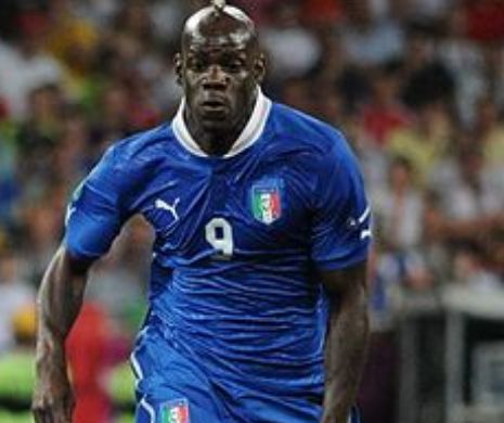 Balotelii are mari necazuri rasiste