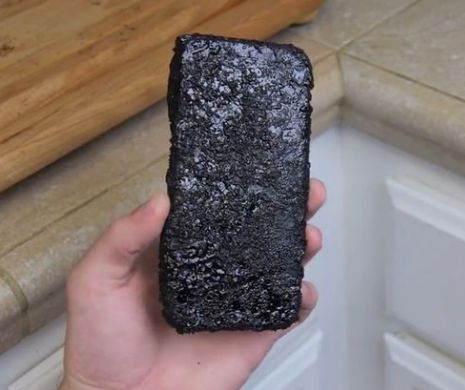 Ce se întâmplă dacă FIERBI un Iphone 6 în Cola | VIDEO