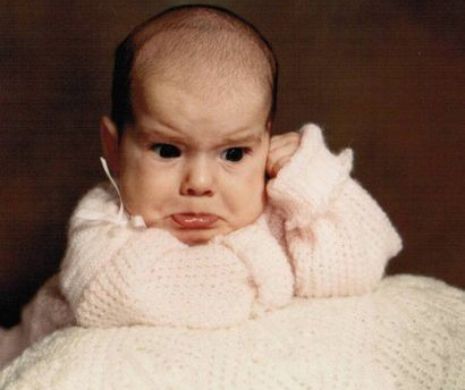 Cele mai NEREUŞITE portrete cu copii sau ce rezultă dacă insişti când micuţul n-are ghef să stea la poză |  GALERIE FOTO