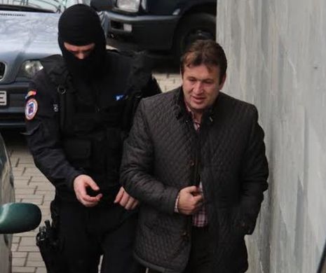 DNA: Doi poliţişti au fost reţinuţi alături de şeful SIPI Suceava