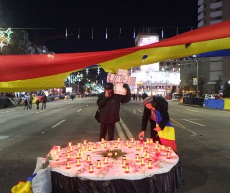 Eroii Revoluției, comemorați în Piața Universității din Capitală. ”De aici mergem cu spatele! Aşa s-a alergat atunci, cu faţa către cei care trăgeau!”