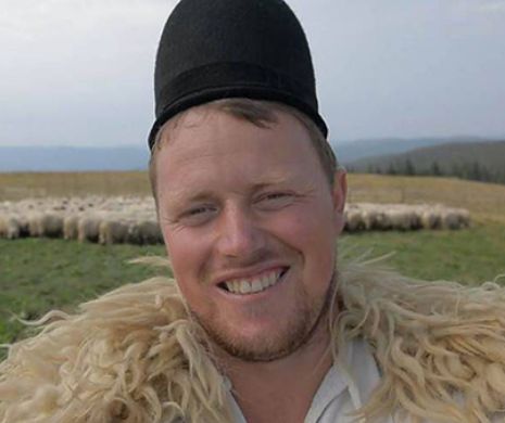 Fotografii in premiera cu mostenitorul lui Ghita Ciobanul. Asa arata fiul celui mai cunoscut baci din Romania