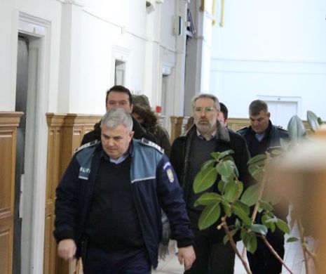 „Mafioții” cu epoleți au fost turnați de subordonați