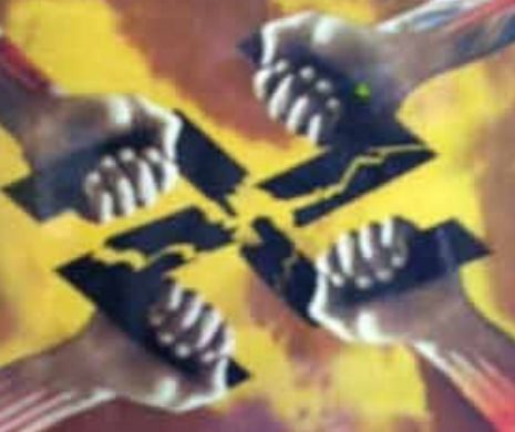 O svastică uriașă într-o piscină