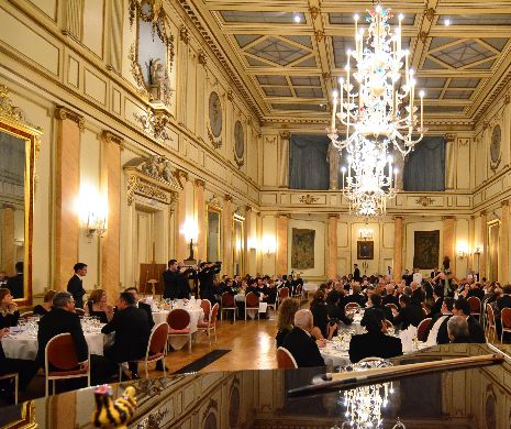 Oltenii o puseră de dineu la Bruxelles