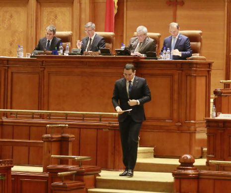 PONTA: România se află, de TREI ani, în CREŞTERE economică