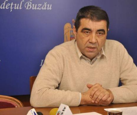 „Regele Pădurilor” scotea din bancă, cu sacoșa, milioane de euro pentru șpagă