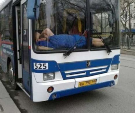 Unde au găsit unii oameni loc de dormit. Mori de râs | GALERIE FOTO