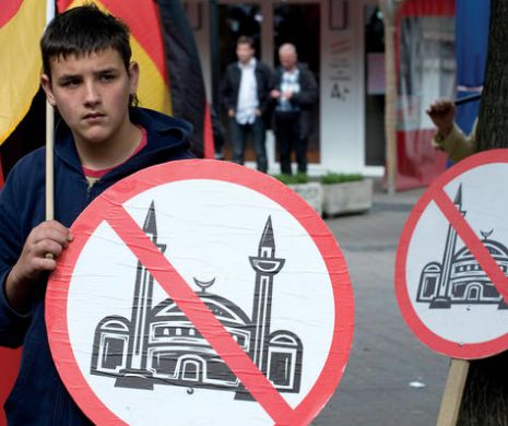 Aproape 60 la sută dintre germani percep ISLAMUL drept o AMENINȚARE, un sfert ar interzice accesul musulmanilor în țară