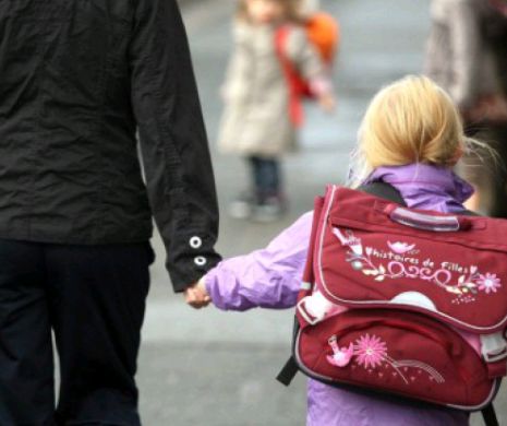 Au părinții DREPTUL să-și boteze copilul NUTELLA?