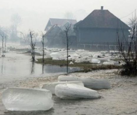 COD PORTOCALIU de inundaţii, până luni la ora 18.00. Vezi zonele afectate