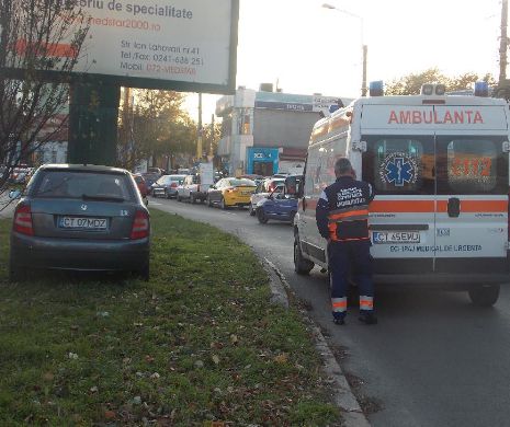 Constănţean arestat pentru că nu şi-a putut stăpâni nervii. A lovit un om cu maşina