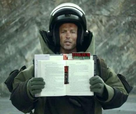 EXPLODEAZĂ după 24 de ore. La ce s-a gândit un scriitor pentru a-și promova noua carte