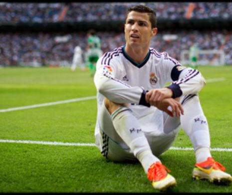 FOTBAL EUROPEAN. Valencia - Real Madrid, 2-1. „Galacticii” au ratat doborârea unui record ABSOLUT