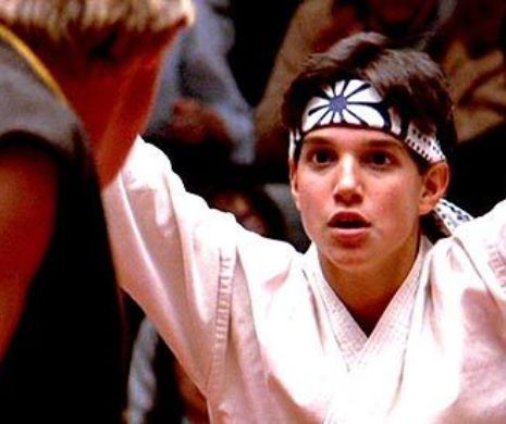 FOTO FABULOS! Il mai tii minte pe Daniel, din Karate Kid? Cum a ajuns sa arate acum pustiul din filmul COPILARIEI