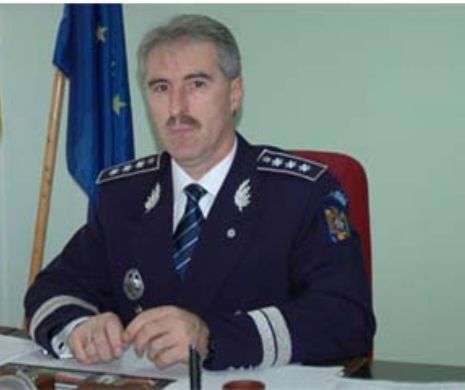 NEMERNICII CU EPOLEŢI. Foşti şefi de poliţie, acuzaţi de corupţie, au solicitat pensionarea, deşi nu au împlinit încă 50 de ani