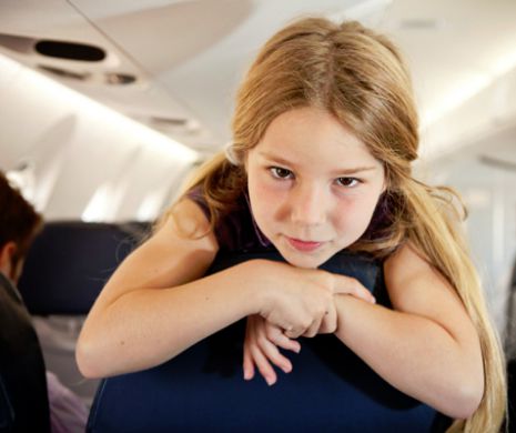 O FETIŢĂ a supravieţuit unui accident de avion. A mers şi pe jos până la cea mai apropiată casă!
