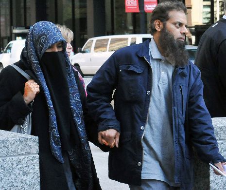 Părinții unui adolescent din Chicago acuzat de susținerea ISIS: I s-a spălat creierul. Lăsați-ne copiii în pace! | FOTO şi VIDEO