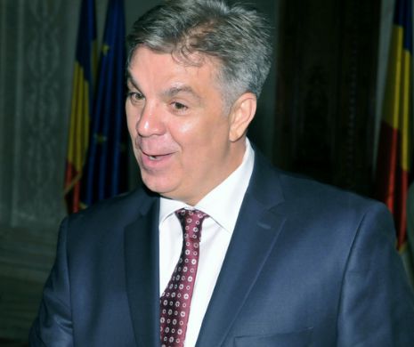 Ședința Comisiei de cod electoral, cu UȘILE închise. Zgonea: "Nu ne împiedicaţi cu nimic, dar nu se pot lua deciziile de faţă cu presa"