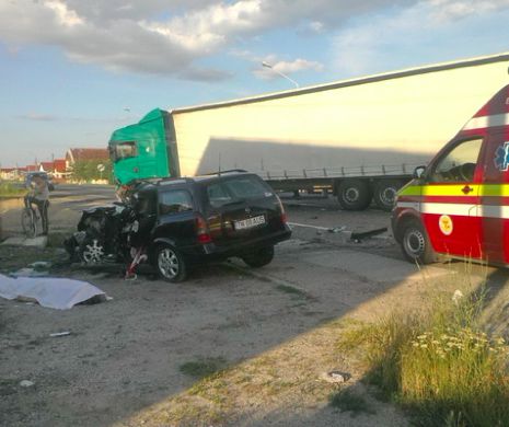 Trafic BLOCAT pe DN6. A avut loc un accident cu un mort