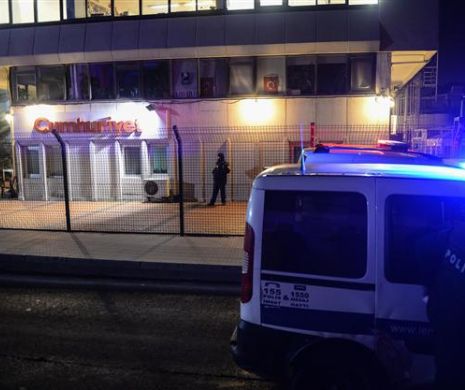 ULUITOR. Poliția turcă a PERCHEZIȚIONAT un cotidian din Istanbul. Jurnaliștii publicau selecții din noul număr al CHARLIE HEBDO