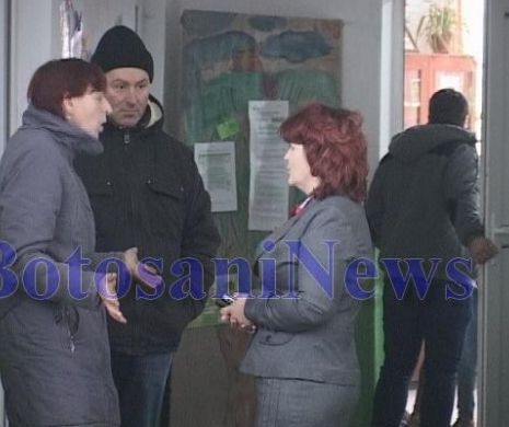 Un învățător este acuzat de o mamă că îi lovește copilul la școală