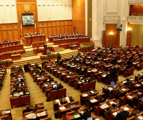 A doua cerere de arestare pentru Elena Udrea a ajuns la Camera Deputaţilor. Biroul Permanent, convocat vineri