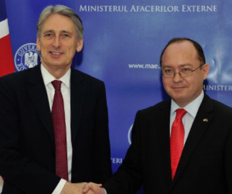 Ministrul român de Externe i-a scris omologului britanic cu privire la clișeele și modul distorsionat în care sunt prezentați imigranții români în presa din regat