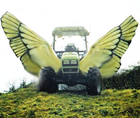 O RUŞINE militară. Cum arată TRACTOARELE  ZBURĂTOARE ale aviaţiei afgane de care TALIBANII râd în hohote | GALERIE FOTO