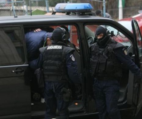 Procurorii DIICOT au destructurat o grupare de PROSTITUŢIE. Percheziţii, la traficanții de persoane din Galați și Sibiu