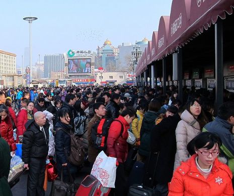 REVELION made in China. A început cel mai mare EXOD de pe planetă. 2,8 MILIARDE de persoane pornesc la drum