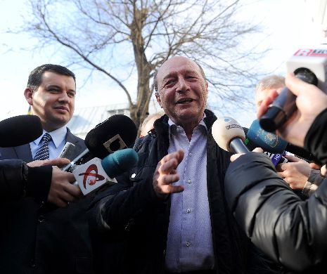 Băsescu, la PMP: „Din cele rele, vreau să le spun, să nu le repete”