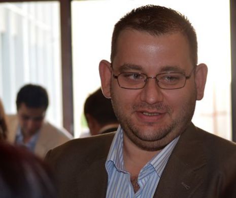 Claudiu Preoteasa (PSD) şi Eduard Dumitraşcu (PPDD) au demisionat din posturile guvernamentale
